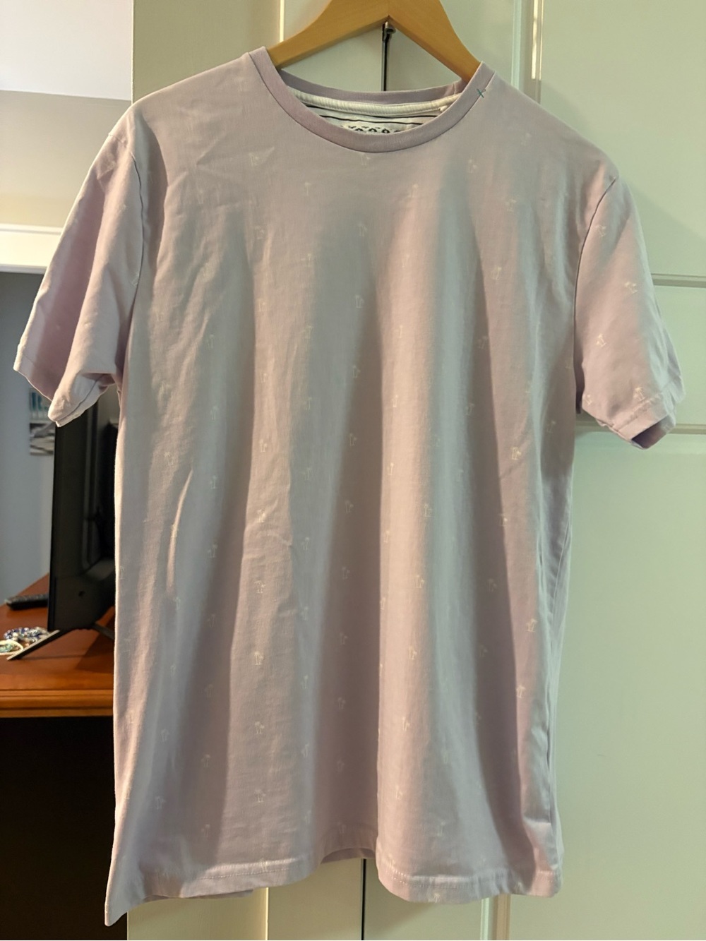 Denim & Flower Men’s Crewneck T‑Shirt in off white with palm tree pattern